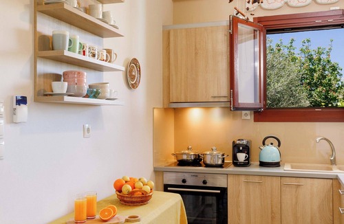Platanes Villa | Lily's Cottage, secluded, Sea View Villa with private pool and amazing Garden