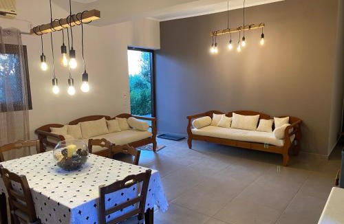 Agrilos House | Limenari modern house