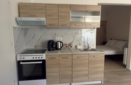 Melikia Apartment | Lithos studio