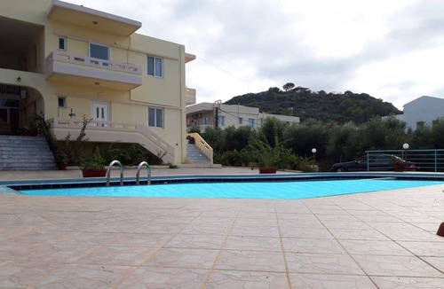 Agia Apartment | Litinas Apartment 10 with pool & balcony with garden view