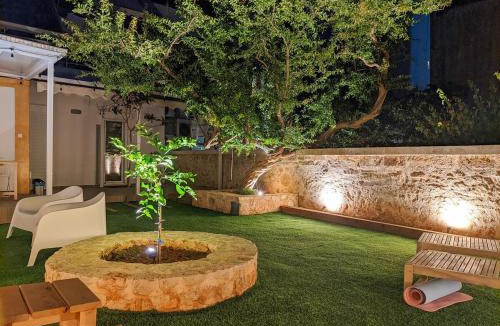 Koum Kapi Apartment | Little gem by the sea