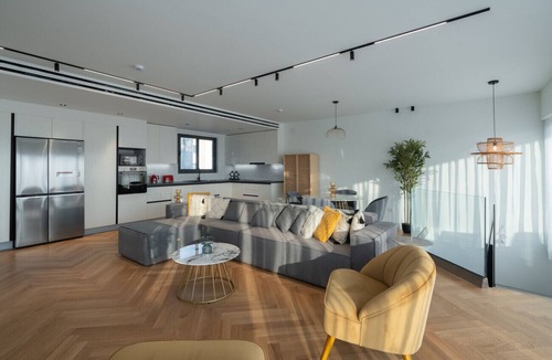 Psirri Apartment | LIV Athinum 1 - Luxury Penthouse Apartment 5B