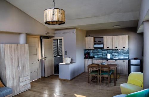 Katsikas Apartment | Lofos Studio