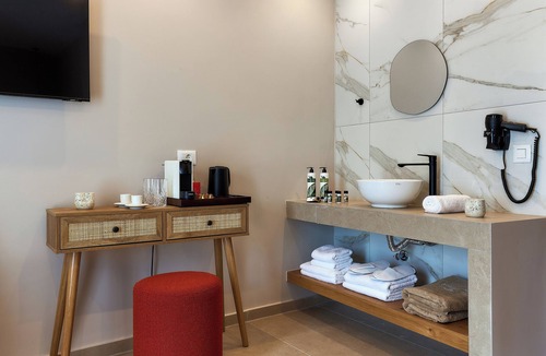 Limenas Chersonisou Hotel | Lotus Rise Hotel