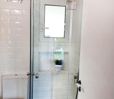 Kini Apartment | Loukia Studios & Suites