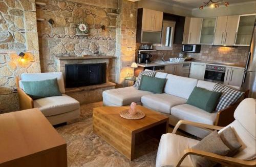 Paliouri Villa | LoVe Villa