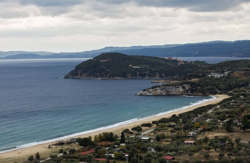 Aristotelis Apartment | Lovely comfortable apartment on a hill by the sea