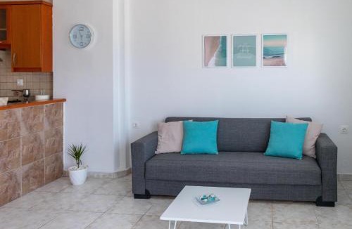 Ierapetra Apartment | Lovely sea view apartment at the heart of the town