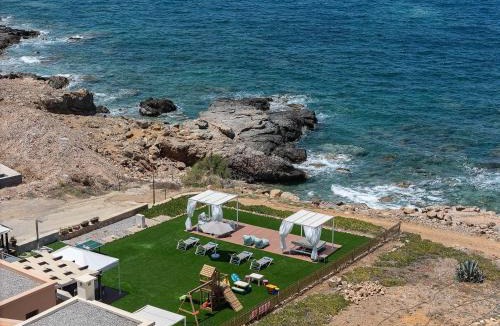 Panormos Apartment | Lovely seaside apartments, walking distance to the beach & amenities!