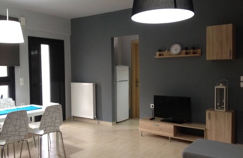 Nea Michaniona Apartment | LUX coastal groundfloor apt 30 mins from the center of Thessaloniki