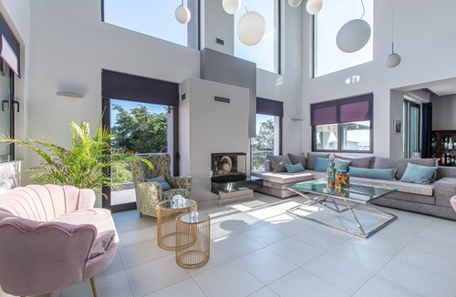 Daratsos Villa | Lux villa*Walk to beach*Hydromassage Pool*14 people