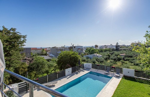 Daratsos Villa | Lux villa*Walk to beach*Hydromassage Pool*14 people