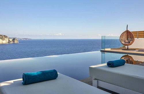 Marathias Villa | Luxuary villa for couples, stunning veiws