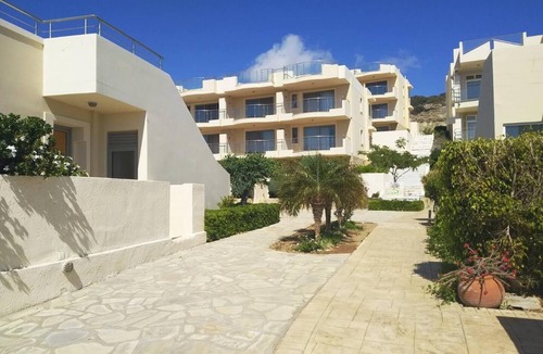 Lithinai House | Luxurious apartment 300 m from the beach, air-conditioned, 2 large pools, sea view