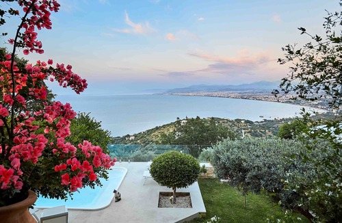Linoperamata Villa | Luxurious sea view Villa Vollard with private poll & jacuzzi near Heraklion
