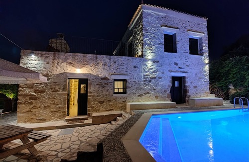 Pyrgos Psilonerou Villa | ★ Luxurious stone villa, totally private pool, peaceful, near sea, WiFi, parking