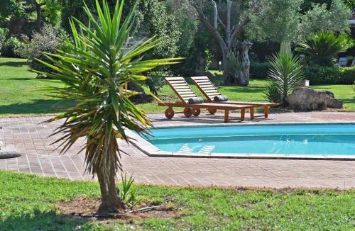 Sane Villa | Luxurious Sunny Villa near the beach with a pool