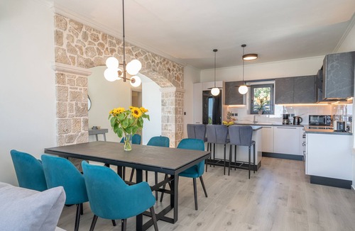Tzamarelata Villa | Luxurious Villa Loel with amazing sea views