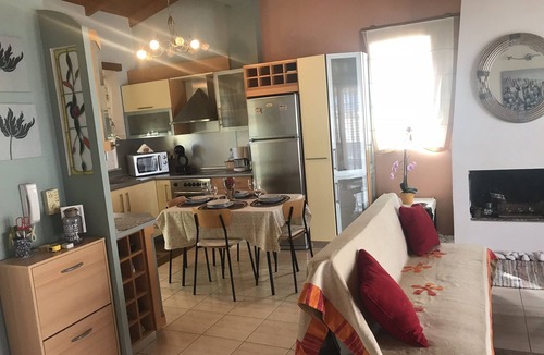 Chrysoupolis Apartment | Luxurius Apartment with Balcony near Keramoti!