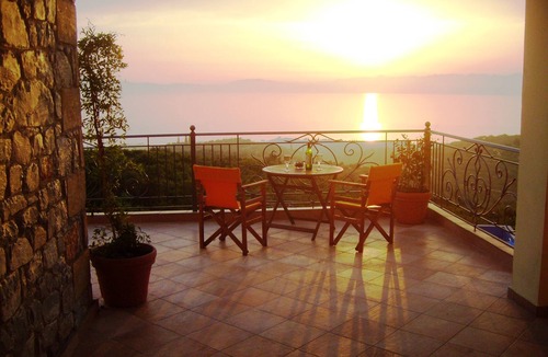 Avia Villa | Luxury 5 Bedroom Villa ,private pool ,Air-conditioning. Spectacular Sea Views.
