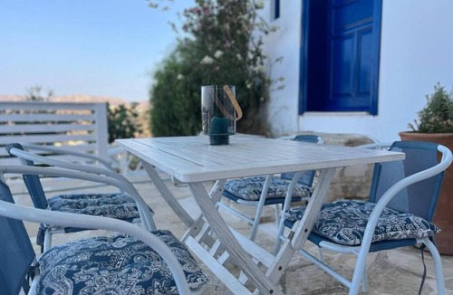 Kamilari Apartment | Luxury apartment in Crete with private pool, sea and mountain views.