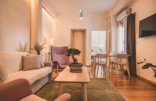 Psirri Apartment | Luxury Apartment with Acropolis View Terrace and Jacuzzi - Living Stone Moonstone