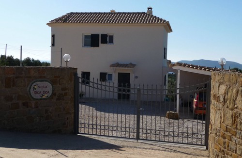 Pylos-Nestoras Villa | Luxury country villa with pool and sea and the offshore islands