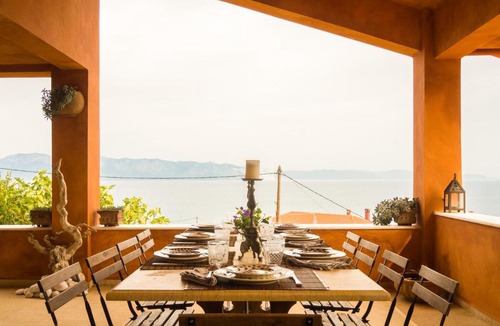 Skidra Villa | Luxury Hilltop Villa 200m from the Beach