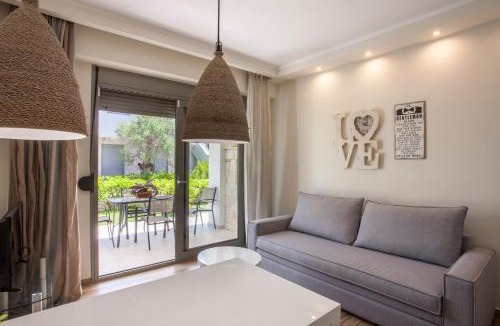 Pefkochori Apartment | Luxury home on the sea Kassandra