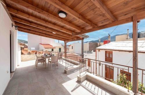 Choumeriakos House | Luxury Limnes Village House