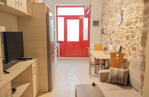 Kalamoti House | Luxury Medieval Residence