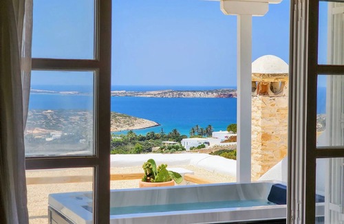 Nea Cryssi Akti Villa | Luxury Paros Suite | Suite Orchid | Exclusive Suite with Furnished Stone.