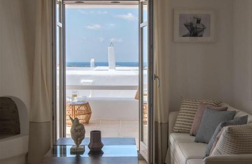 Glisidia Villa | Luxury Paros Villa Villa Kallihroe Privacy Luxury Private Pool Sleeps 12 Glisidia