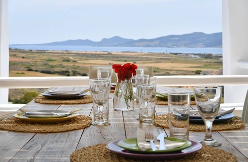 Glisidia Villa | Luxury Paros Villa | Villa Calypso | Beautiful & Serene | Sleeps up to 11.