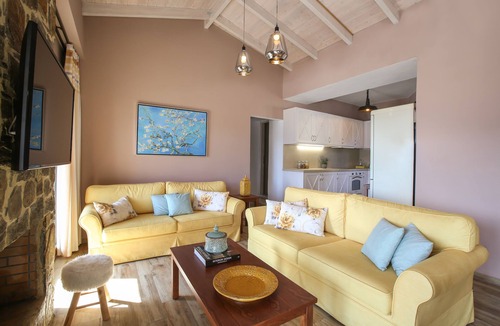 Amari Villa | Luxury privacy in Cretan countyside