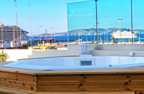 Heraklion Apartment | Luxury Sea-View Penthouse with Outdoor Jacuzzi