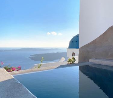 Imerovigli Villa | Luxury Villa Blue Dome Santorini