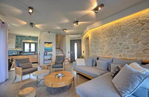 Almiros Beach Villa | Luxury Villa Ebellina by PosarelliVillas