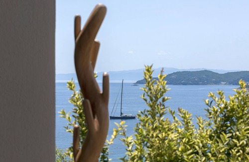 Koukounaries Villa | luxury villa k skiathos town