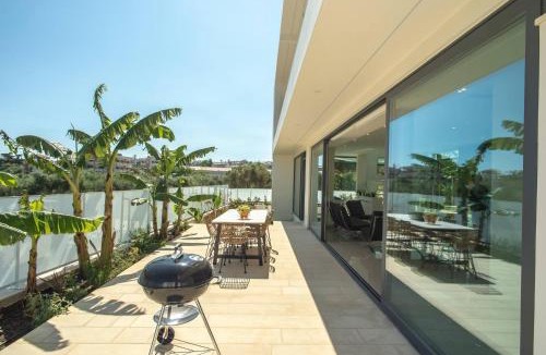 Daratsos Villa | Luxury Villa Mirror - 200meters From The Beach