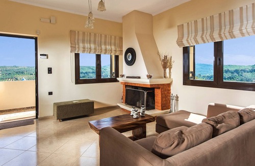 Spilia Villa | Luxury Villa-Private Heated Pool-Relax on Holidays