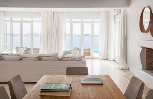 Ano Mera Villa | luxury villa rental for 18 on Mykonos