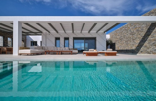Paros Villa | Luxury Villa Serenely