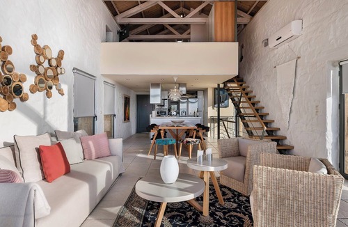 Chorafakia Villa | Luxury Villa Situated On The Highest Hill Of Akrotiri