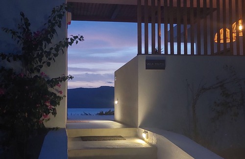 Paleros Villa | Luxury villa with large terrace, lounge area, pool, jacuzzi + magnificent sea view.