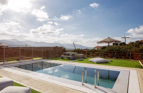 Kounelion Villa | Luxury villa with private pool, for families seeking nature's tranquil escape