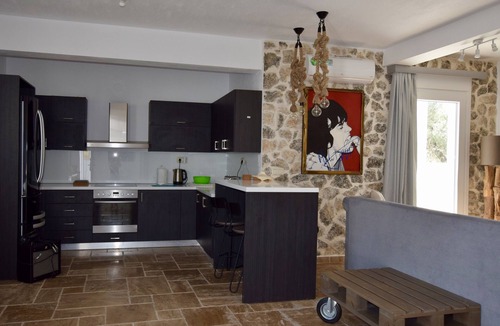 Skala Rachoniou Villa | Luxury villa with sea views and unique designs