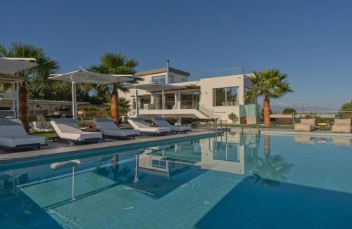 Tria Monastiria Villa | Luxury Villa Zakkallin - With Amazing View