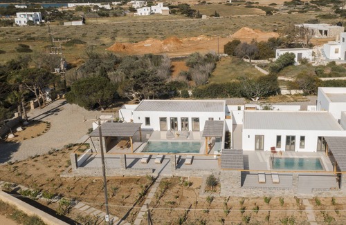 Santa Maria Villa | Luxury Villas with beautiful pool view! Family-sized with a 7,000 sqm garden!