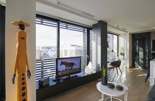 Gazi Apartment | Ma Maison N°4,Downtown Loft,Short walk to Acropolis,300Mbps internet,1' to Metro